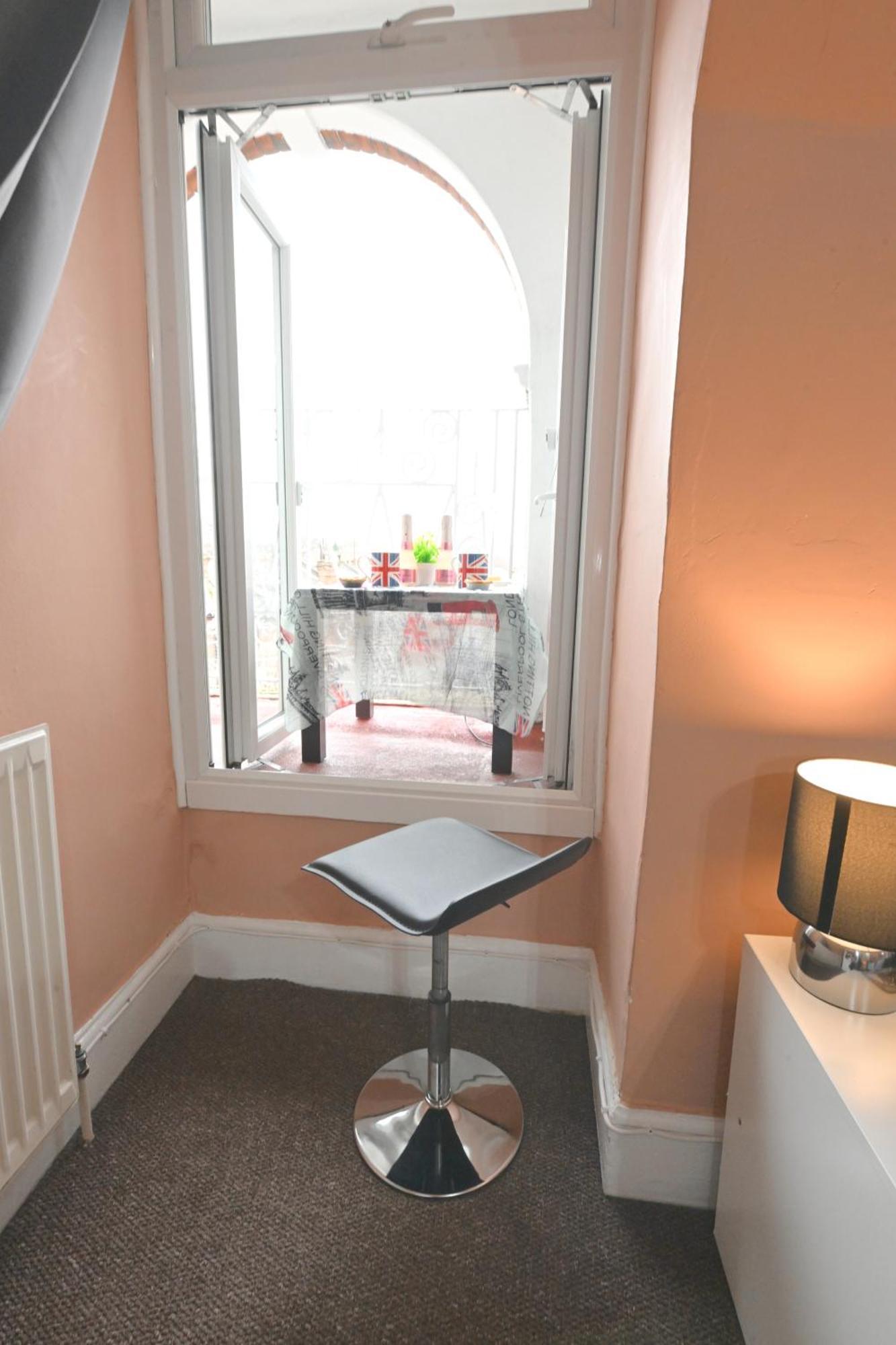 Stunning 3 Bedroom Serviced Flat In North ロンドン エクステリア 写真